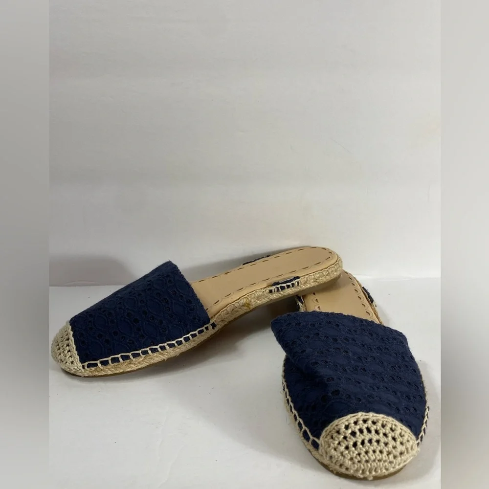 Crown & Ivy Women's Navy Espadrille Shoes size 7.5